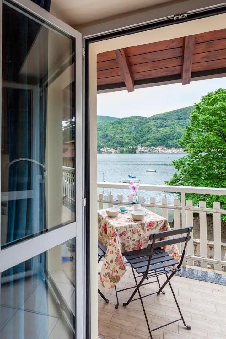 Rifugio Sul Lago Di Lugano A Porto Ceresio Bagian luar foto